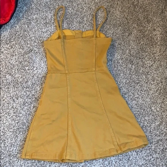 Mustard yellow button up dress - Picture 3 of 4